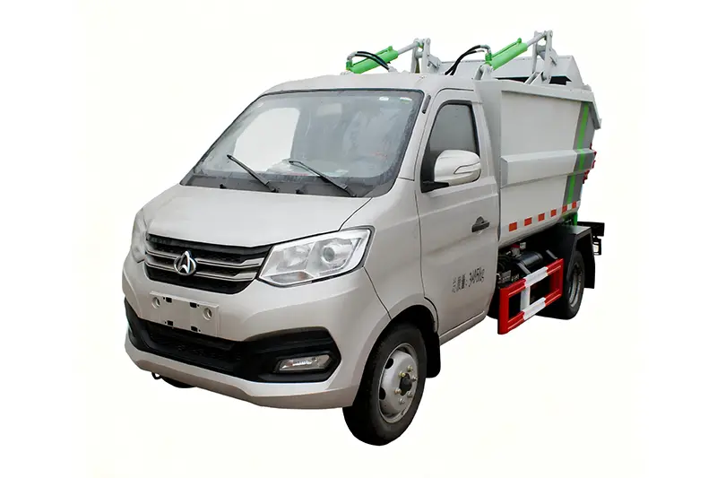 Camion à ordures à benne basculante