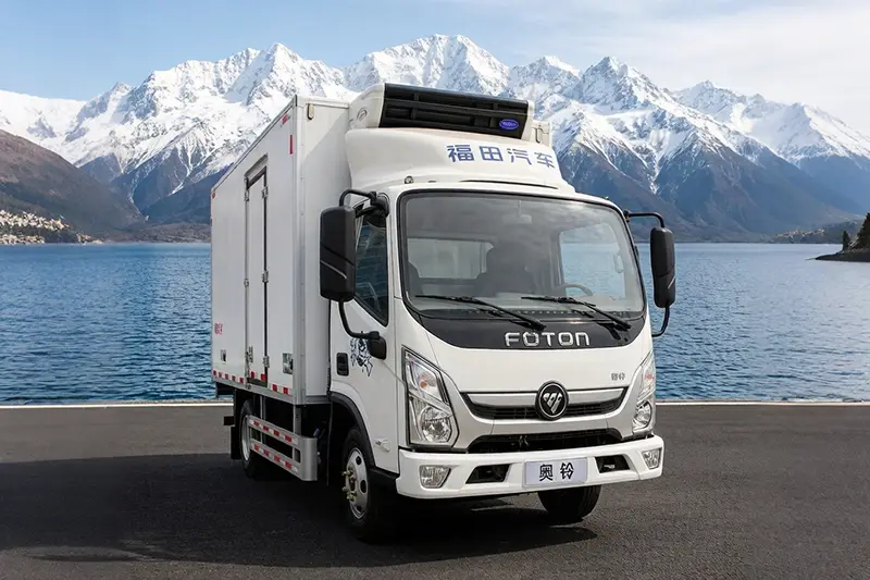 Camion réfrigéré pour vaccins médicaux