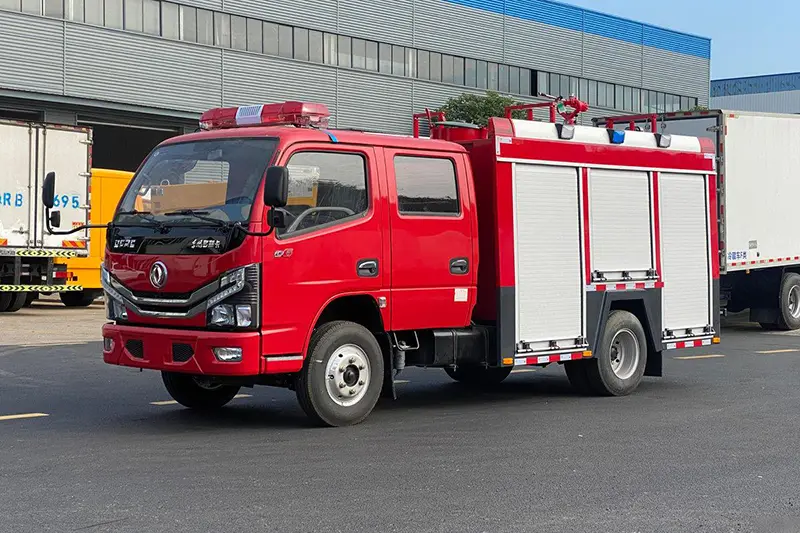 Camion de pompiers de réservoir d'eau